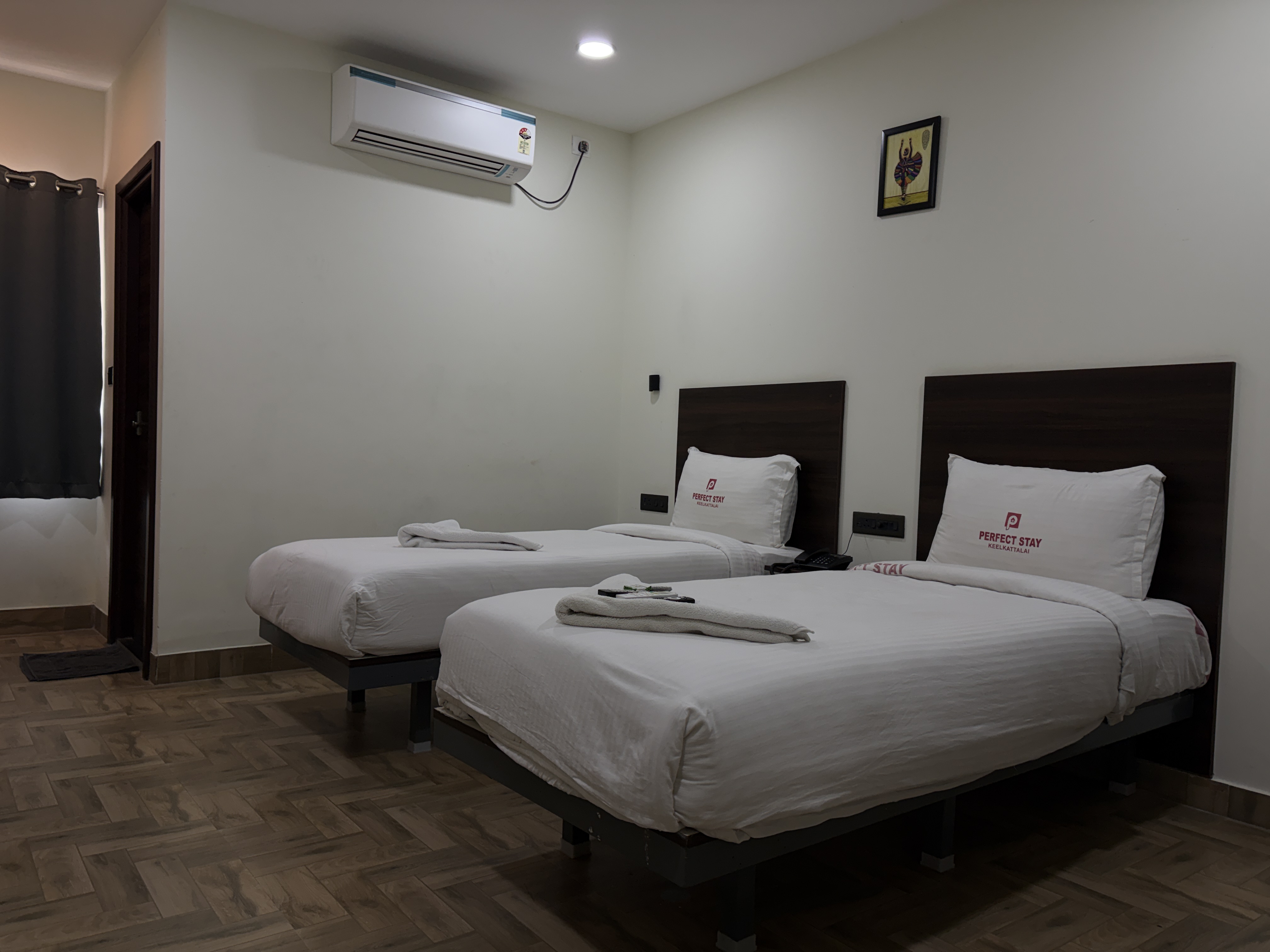Room Detail